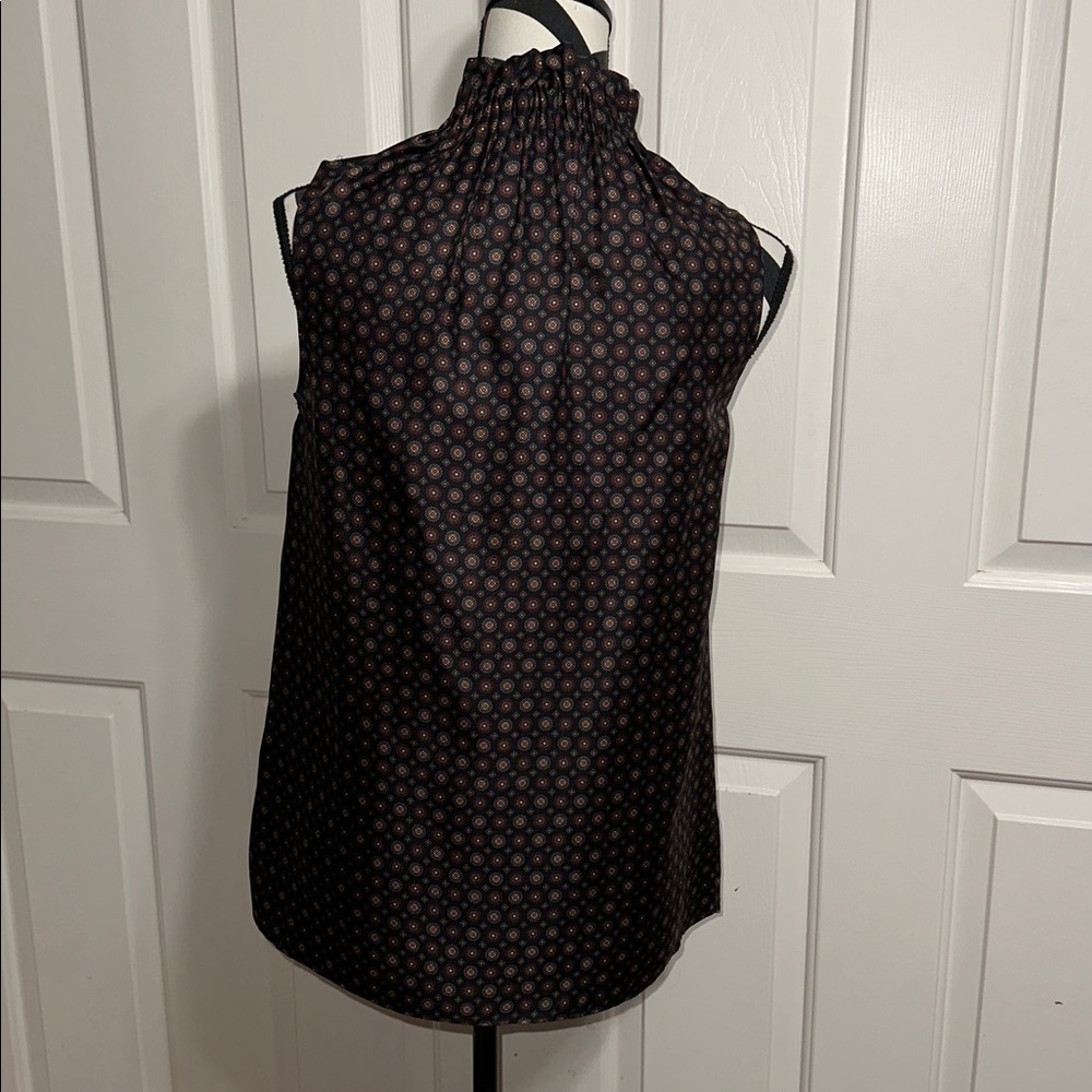 Lafayette 148 New York Black Sleeveless High-Neck Patterned Blouse - Picture 4 of 6